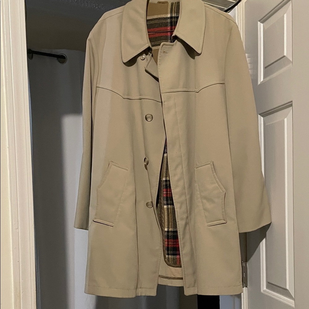 Men's Beige Trench Coat with Plaid Lining